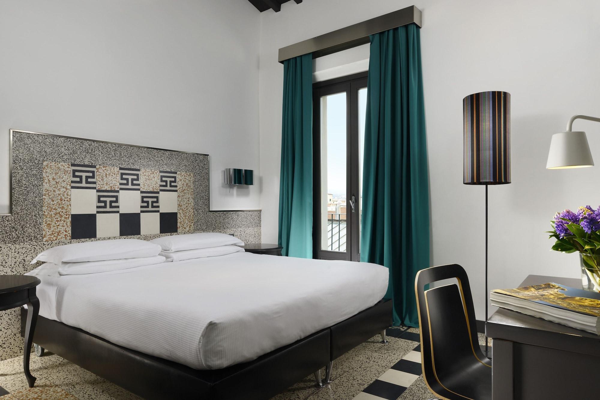 Universo - Wtb Hotel Florencia